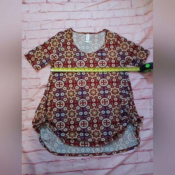 🤍 EUC LuLaRoe Red & Brown Shirt Size S - Picture 7 of 8